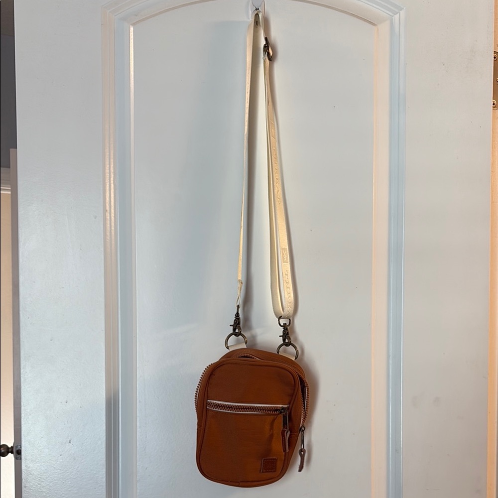 Threads crossbody bag! Never used! Brand new!